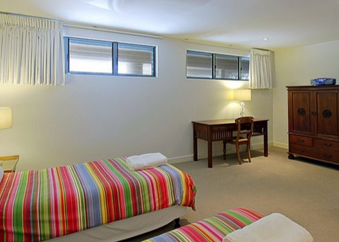 Aqua On Byron Villa B - Tourism Adelaide 1