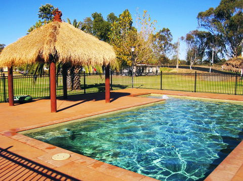 Curlwaa Caravan Park - Tourism Adelaide 3