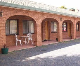 Cooma Country Club Motor Inn - Tourism Adelaide 0
