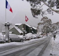 Kasees Apartments and Mountain Lodge - Tourism Adelaide
