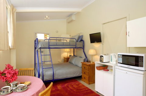 Cedar Grove Farmstay - Tourism Adelaide 3