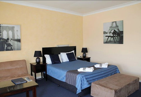 Taree Highway Motor Inn - Tourism Adelaide 2