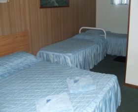 Chatham Motel - Tourism Adelaide 0