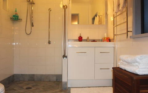 Clyde Cottage - Tourism Adelaide 3