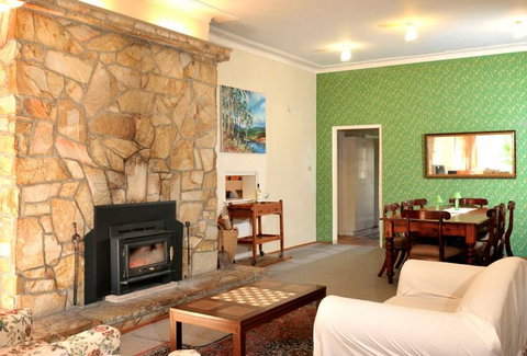 Oakleigh Rural Retreat - Tourism Adelaide 0