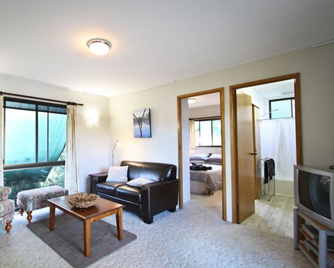 Talmalmo Cottage - Tourism Adelaide 3
