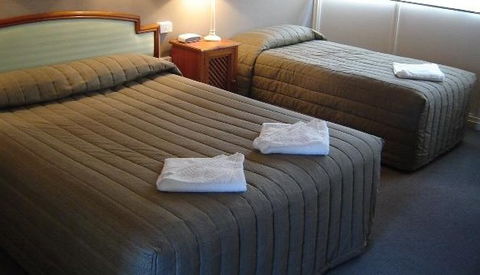 City Centre Motor Inn - Tourism Adelaide 0