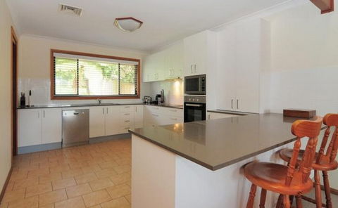 Baileys, Gerringong - Tourism Adelaide 0