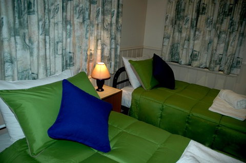 Carrs Hunter Valley Macadamia Farm Guest House - Tourism Adelaide 2