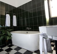 Amore Boutique Bed and Breakfast - Tourism Adelaide