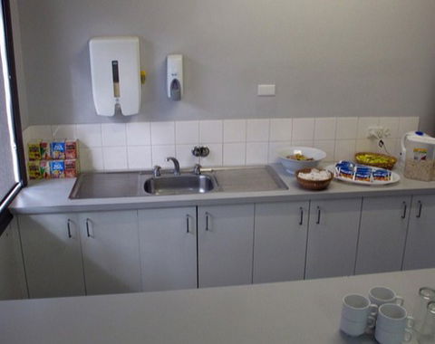 Cables Lodge Accommodation - Tourism Adelaide 1