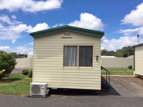 Canobolas Caravan Park - Tourism Adelaide 4