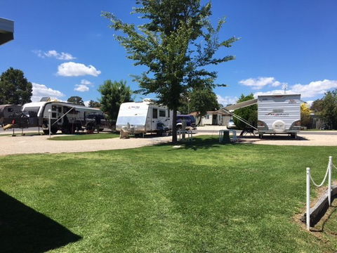 Canobolas Caravan Park - Tourism Adelaide 11