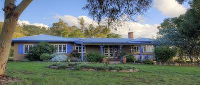 James Farmhouse And Rose Cottage - Tourism Adelaide 1