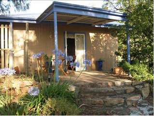 James Farmhouse And Rose Cottage - Tourism Adelaide 3