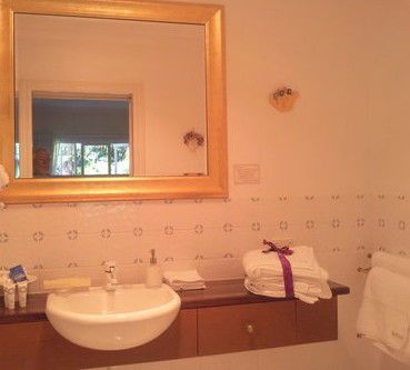 Amore Bed And Breakfast - Tourism Adelaide 0