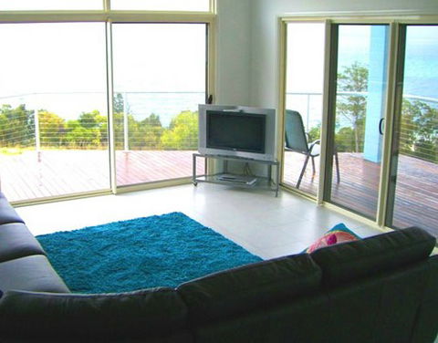 Blue Ocean View Beach House - Tourism Adelaide 2