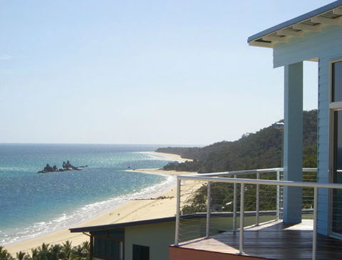 Blue Ocean View Beach House - Tourism Adelaide 5