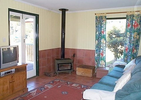 Pademelon Lodge - Holiday Home - Tourism Adelaide 0