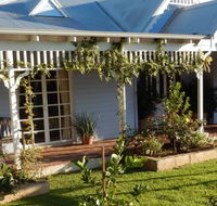 Lanterns Retreat - Tourism Adelaide