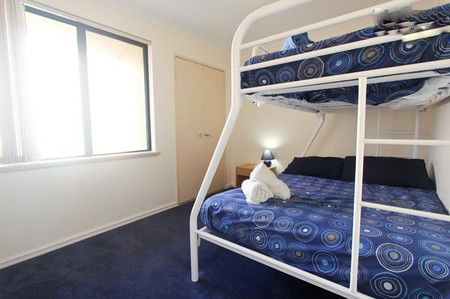 Duke's Apartments - Tourism Adelaide 3
