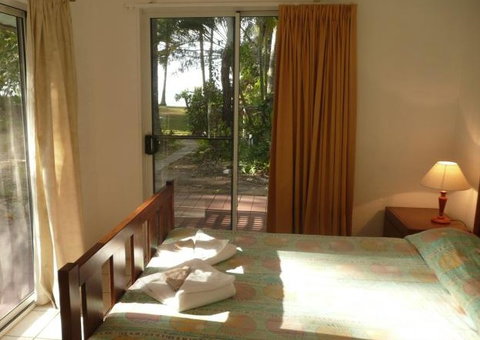 Beachside Holiday Units - Tourism Adelaide 4