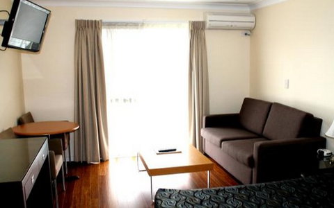 Centenary Motor Inn - Tourism Adelaide 0