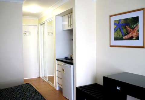 Centenary Motor Inn - Tourism Adelaide 1