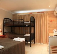 Emerald Central Palms Motel - Tourism Adelaide