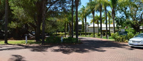 Swan Valley Oasis Resort - Tourism Adelaide 2