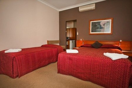 Abbotsleigh Motor Inn - Tourism Adelaide 1