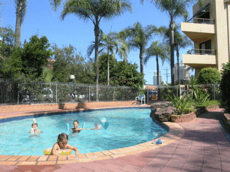 Grangewood Court Holiday Apartments - Tourism Adelaide 0