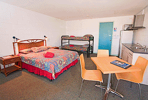 Sea Breeze Resort - Tourism Adelaide 3