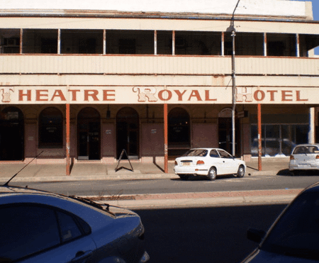 Theatre Royal Hotel - Tourism Adelaide 0