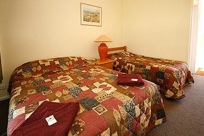 Southern Right Motor Inn - Tourism Adelaide 4