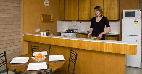 Hillsview Tourist Apartments - Tourism Adelaide 3