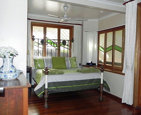 Airlie Waterfront Bed And Breakfast - Tourism Adelaide 2