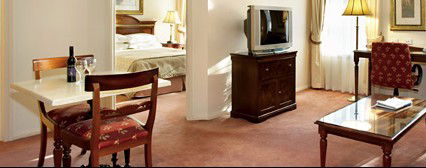 Canterbury International Hotel - Tourism Adelaide 1
