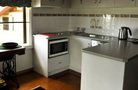 Newcomen Bed And Breakfast - Tourism Adelaide 4