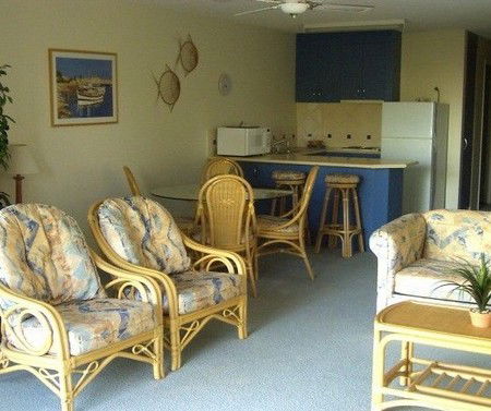 Fairseas Apartments - Tourism Adelaide 0
