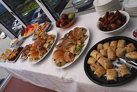 Amooran Court - Tourism Adelaide 4