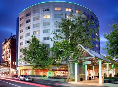 Holiday Inn Potts Point - Tourism Adelaide 2