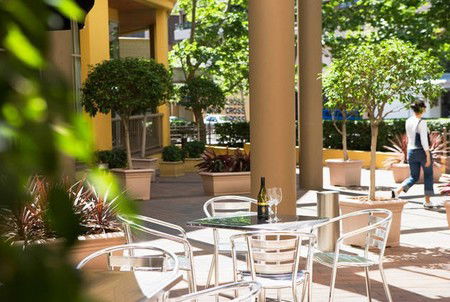 Holiday Inn Potts Point - Tourism Adelaide 5