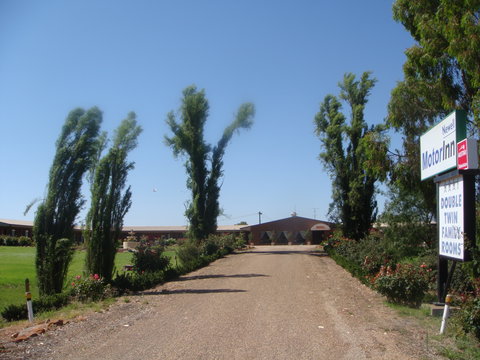 Newell Motor Inn Narrandera  - Tourism Adelaide 0