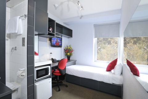 205 Bell Long Stay - Tourism Adelaide 0
