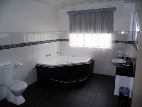 503 On Princes Drive Motel - Tourism Adelaide 2