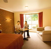 AAt 28 GOLDSMITHGolden Chain Motel - Tourism Adelaide