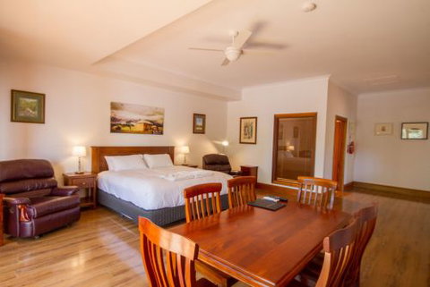 JV Jones Pty Ltd - Tourism Adelaide 1