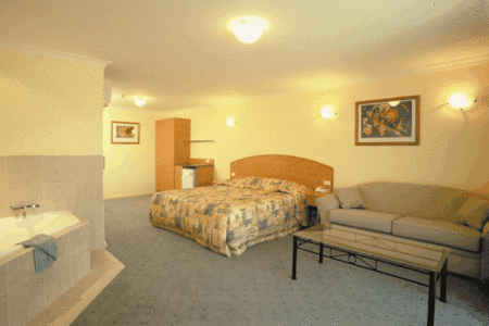 Wentworth Grande Resort - Tourism Adelaide 3