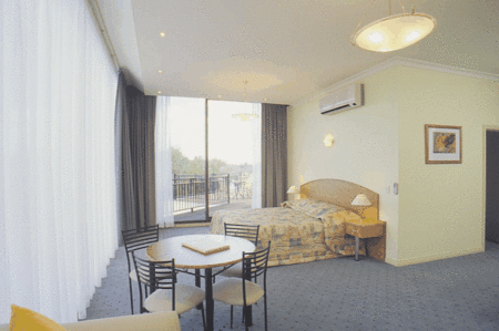 Wentworth Grande Resort - Tourism Adelaide 4
